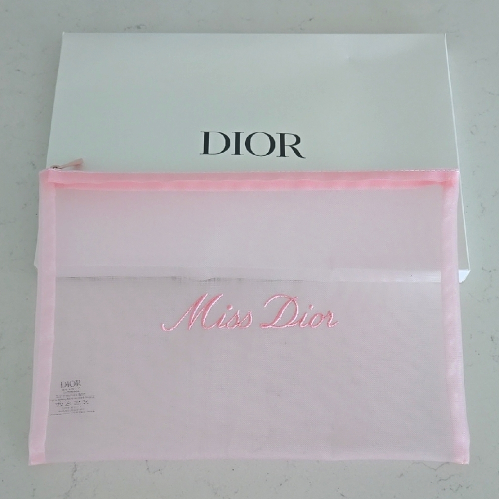 New in box never used Dior Miss Dior Pink Mesh Bag pouch